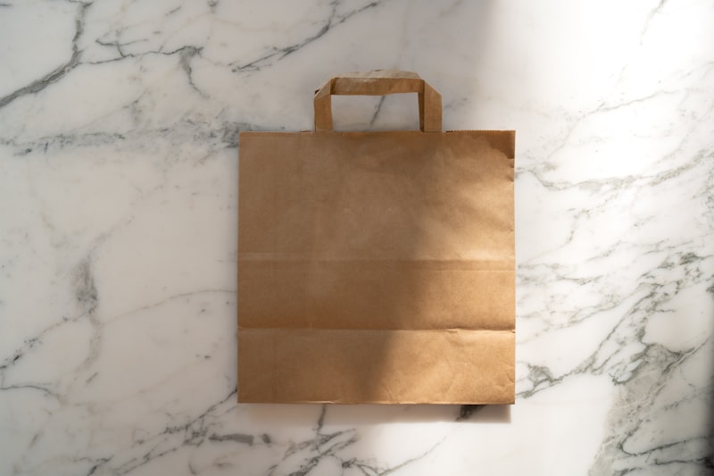 Gusseted Paper Mailing Sacks 350 x 450mm (Pack: 100 sacks)